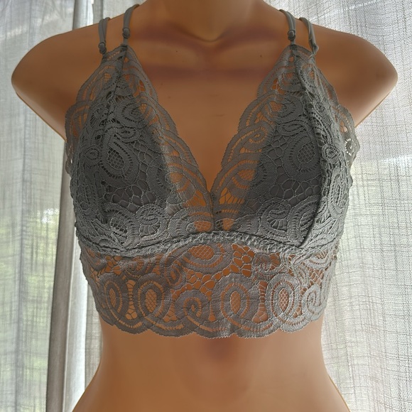 Victoria’s Secret Pink bra - Picture 9 of 11